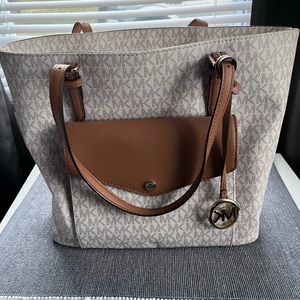Michael Kors tote